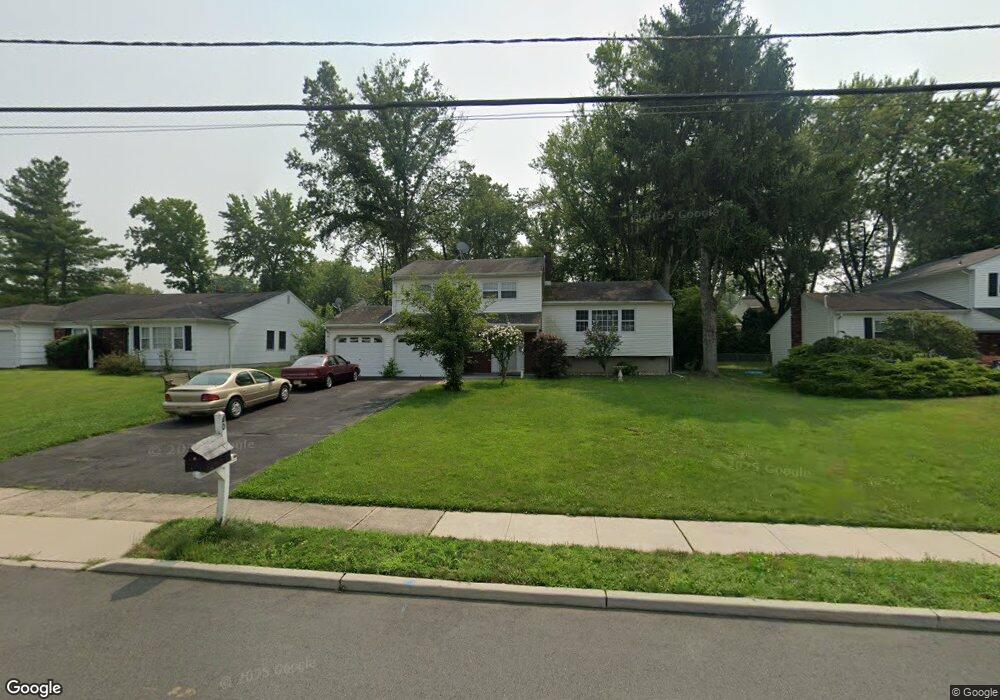 40 Oakey Dr, Kendall Park, NJ 08824 - photo 1