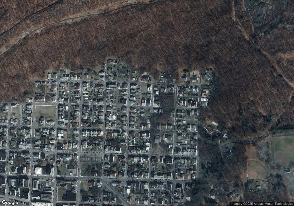 821 E Packer St, Shamokin, PA 17872 - photo 1