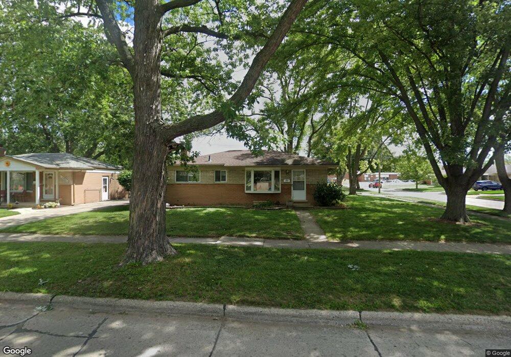 30820 Mayflower St, Roseville, MI 48066 - photo 1