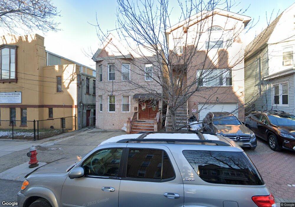 318 Union St unit A2, Jersey City, NJ 07304 - photo 1