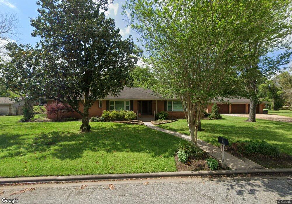 2408 Oak Dr, Bay City, TX 77414 - photo 1