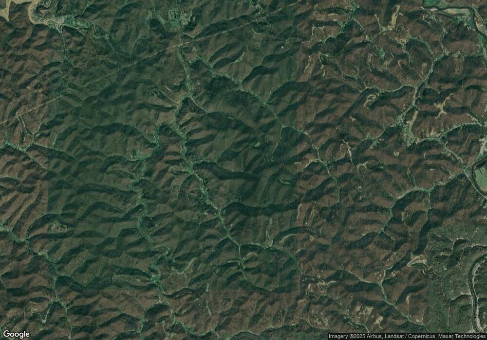 272 R Fork Raccoon Creek Rd, Branchland, WV 25506 - photo 1