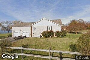312 Riverview Rd, Warsaw, VA 22572