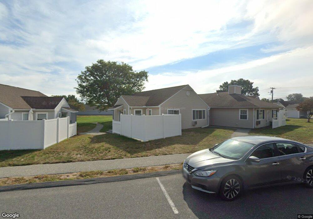 81 Outer Dr, Chicopee, MA 01022 - photo 1