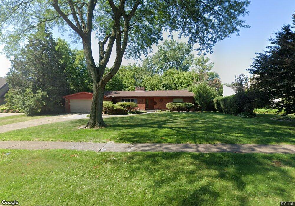 171 Lothrop Rd, Grosse Pointe Farms, MI 48236 - photo 1