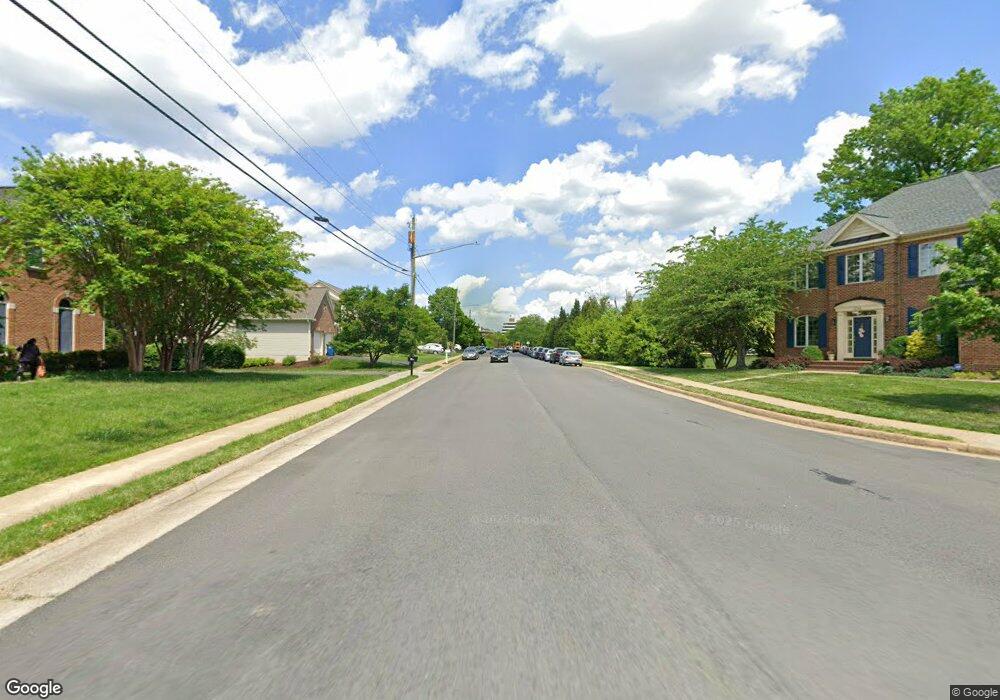 20113 Lord Fairfax Rd, Vienna, VA 22182 - photo 1