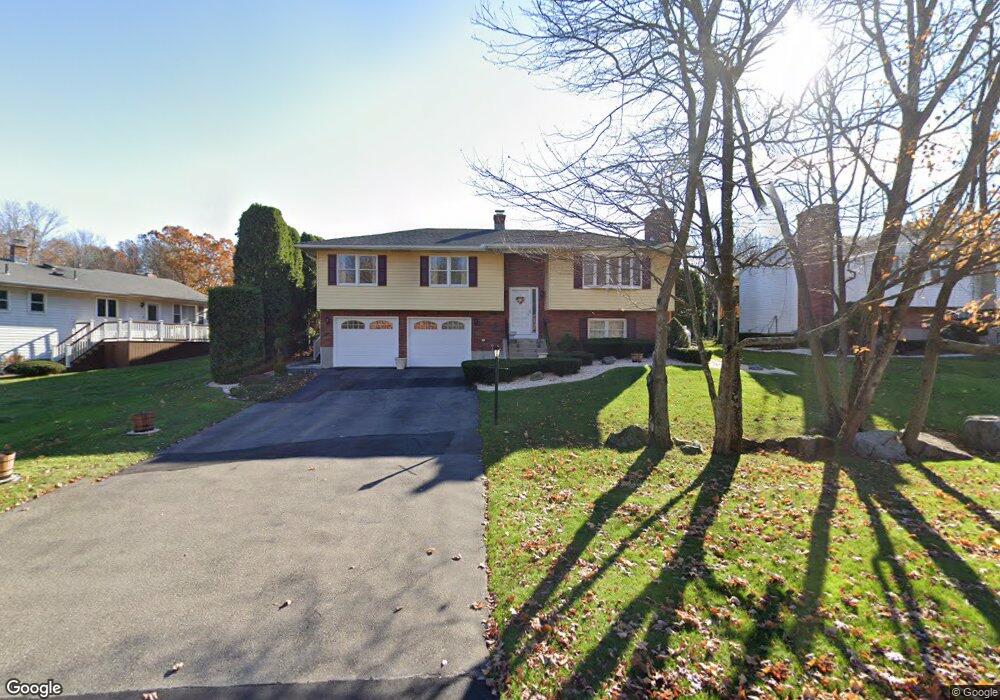 433 Country Club Rd, Waterbury, CT 06708 - photo 1