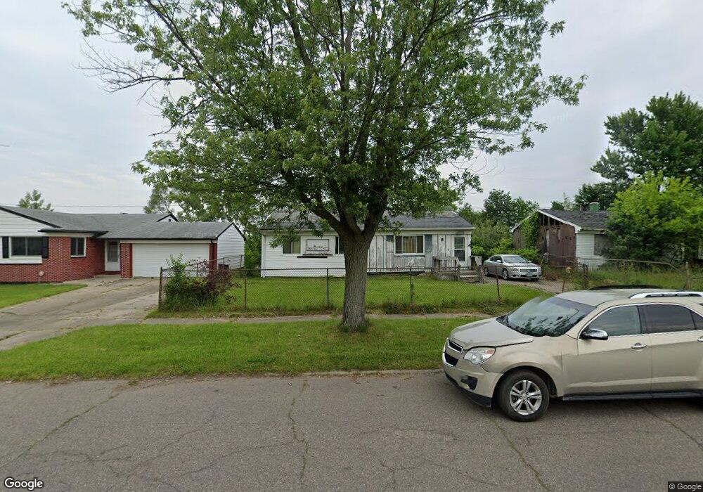 2128 Flamingo Dr, Mount Morris, MI 48458 - photo 1