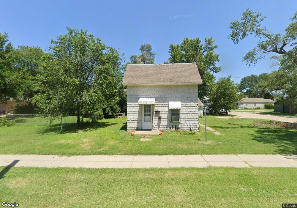 1417 E Kansas Ave, McPherson, KS 67460 - photo 1