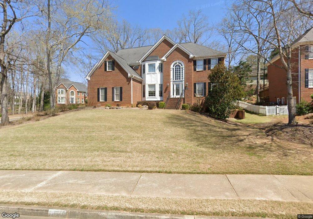 10545 Kingsmark Trail, Alpharetta, GA 30022 - photo 1