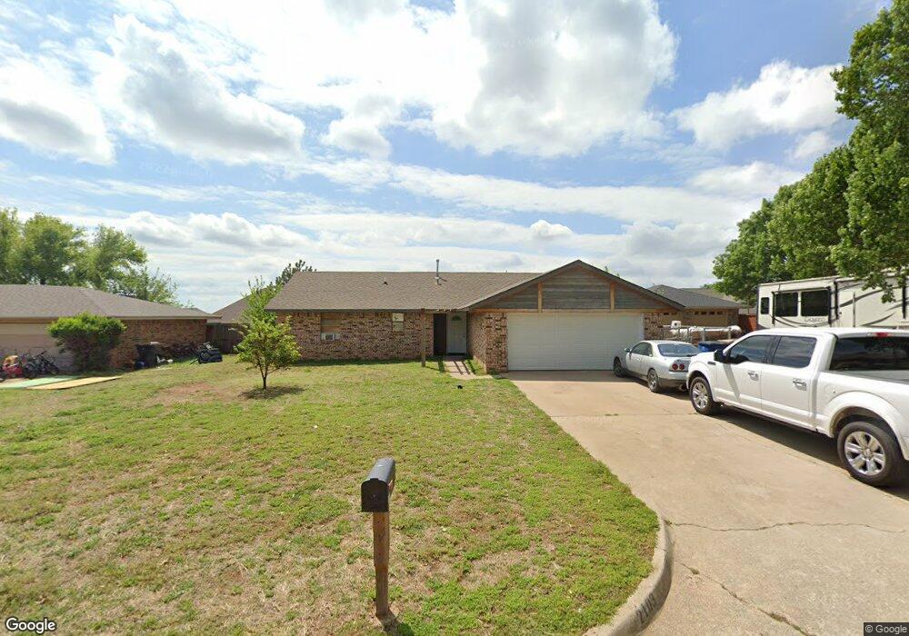 2103 Westbriar Rd, Duncan, OK 73533 - photo 1