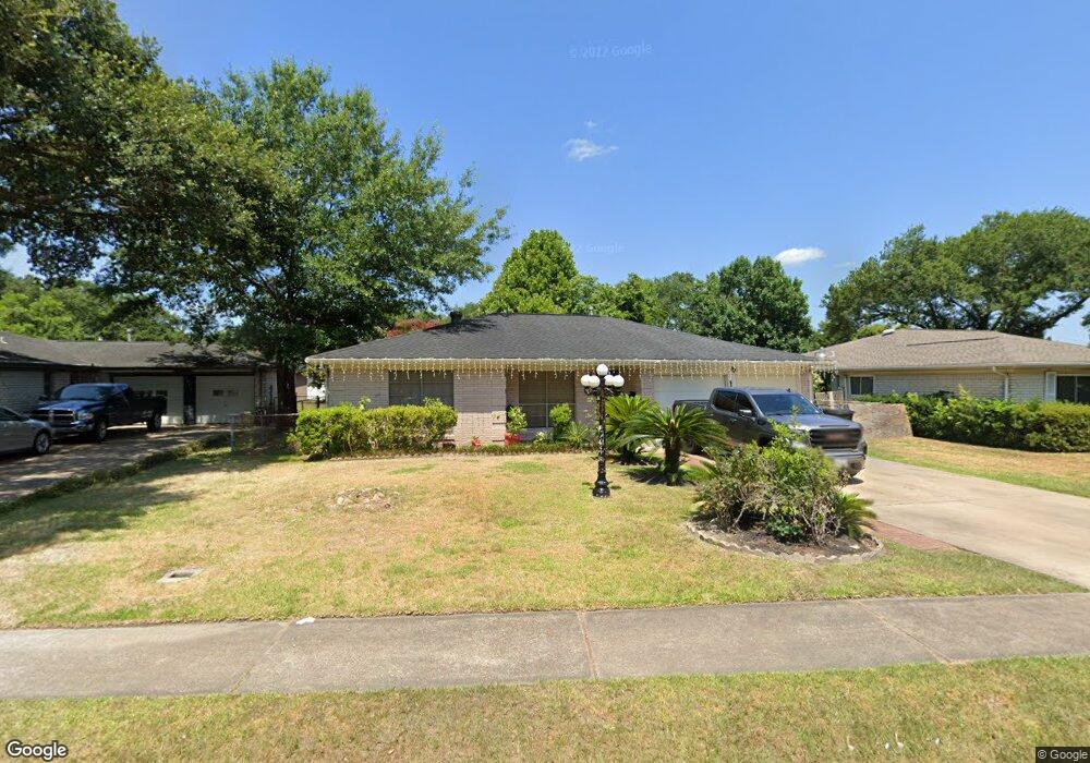 9019 Bunny Run Dr, Houston, TX 77088 - photo 1