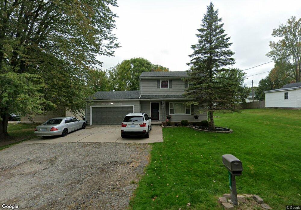 811 Brad St, Lansing, MI 48911 - photo 1