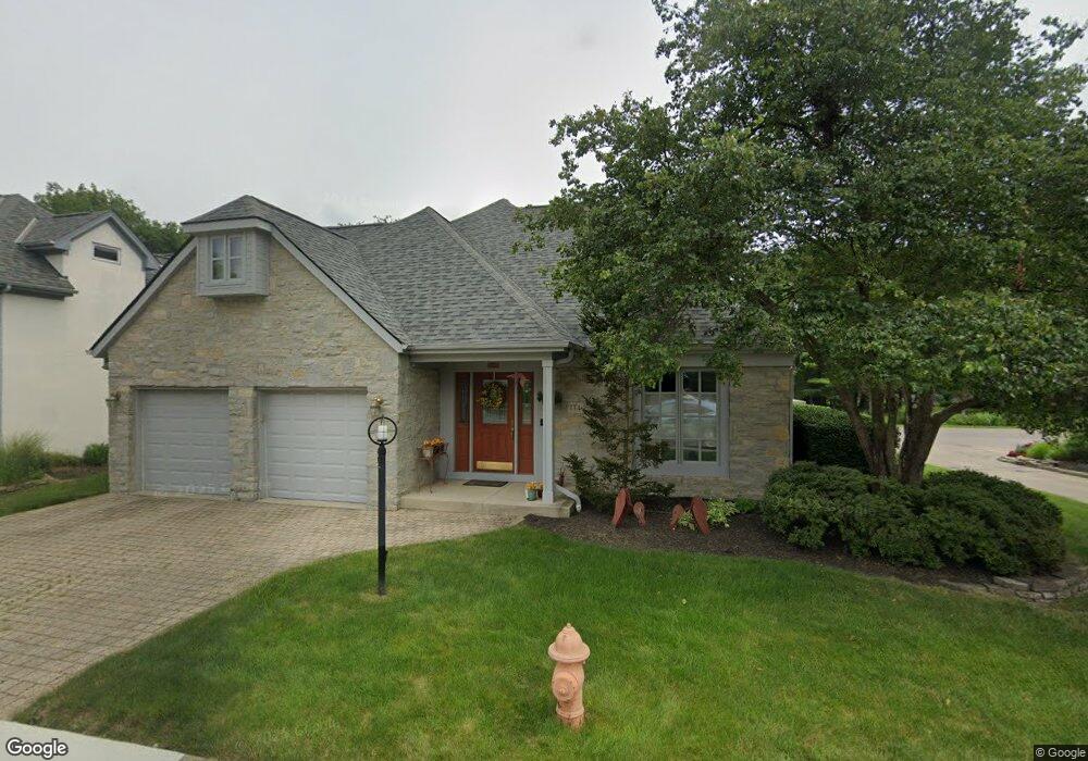 774 Crestway Dr, Columbus, OH 43235 - photo 1