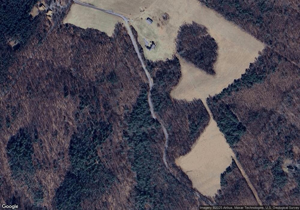 284 Silvers Rd, Berkeley Springs, WV 25411 - photo 1