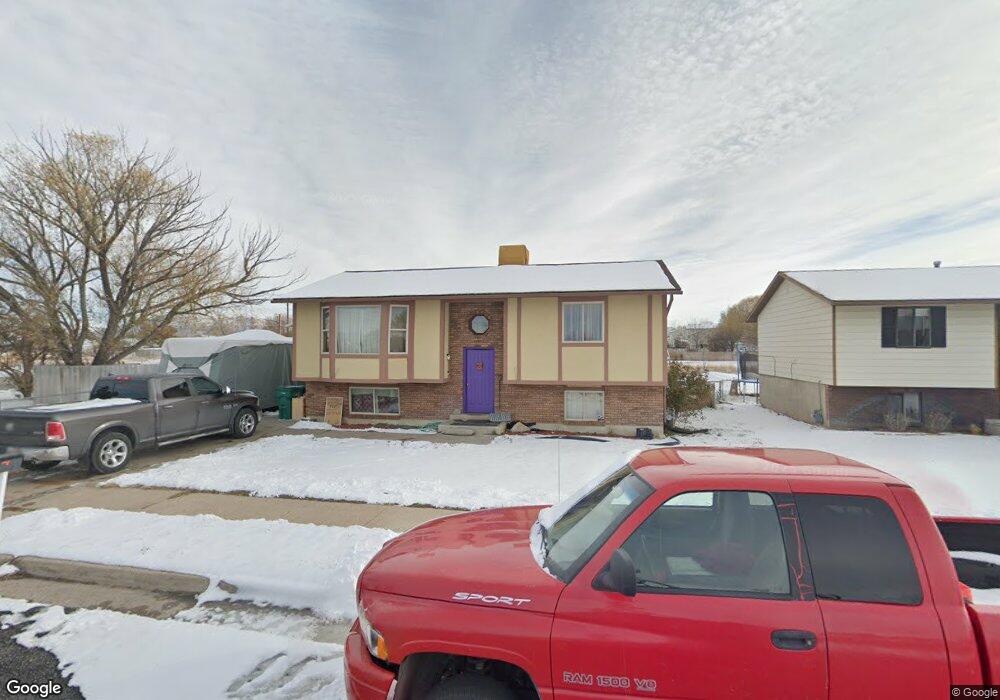 5504 S 3925 W, Roy, UT 84067 - photo 1