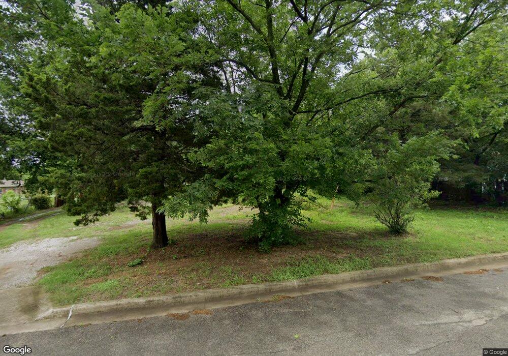 1102 C St NE, Ardmore, OK 73401 - photo 1