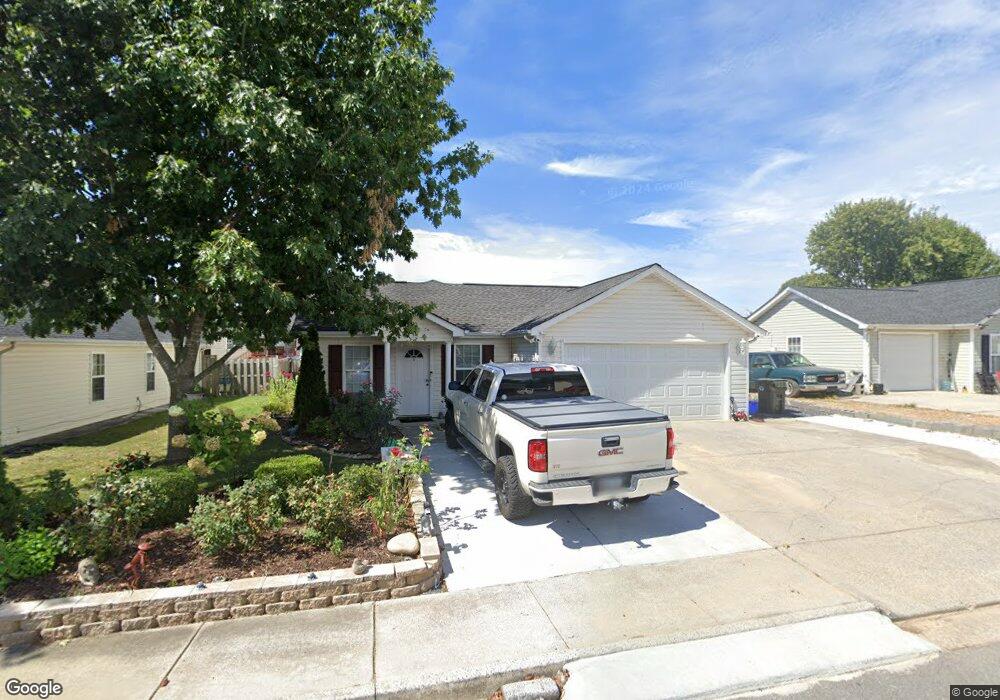 1423 Heather Way, Dalton, GA 30721 - photo 1