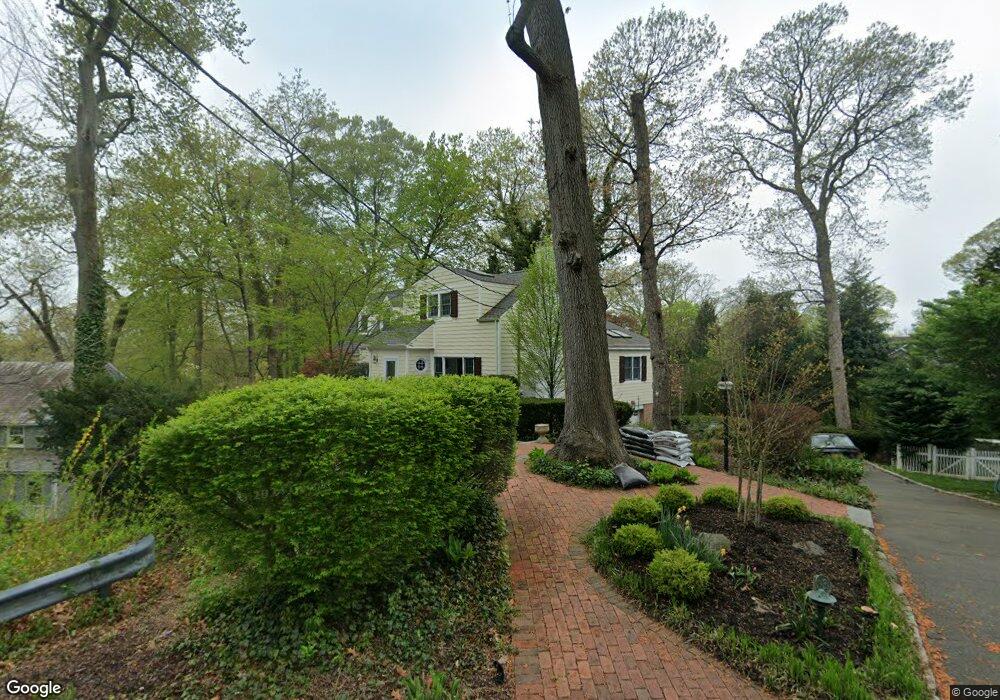 35 Mitchell Rd, Port Washington, NY 11050 - photo 1