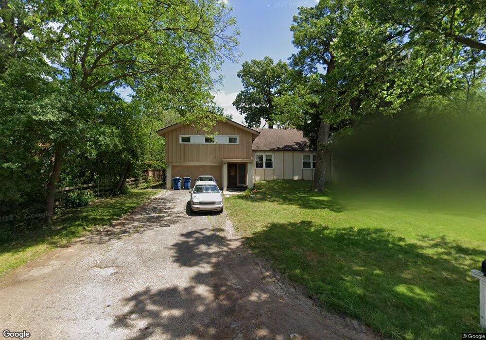 321 N River Glen Ave, Elmhurst, IL 60126 - photo 1