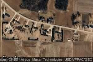 13060 Circle Ridge Rd, Sherrill, IA 52073