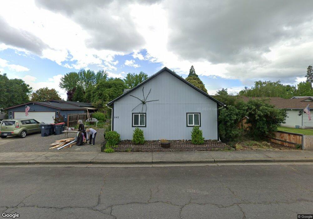 842 Hopkins Rd, Central Point, OR 97502 - photo 1