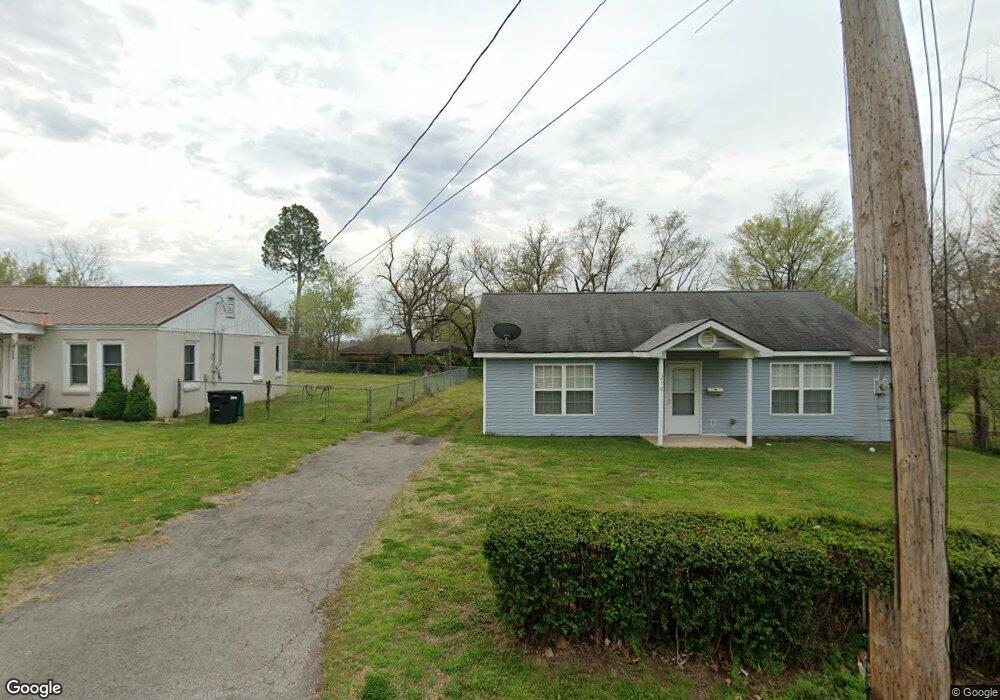 214 E Shawnee St, Tahlequah, OK 74464 - photo 1