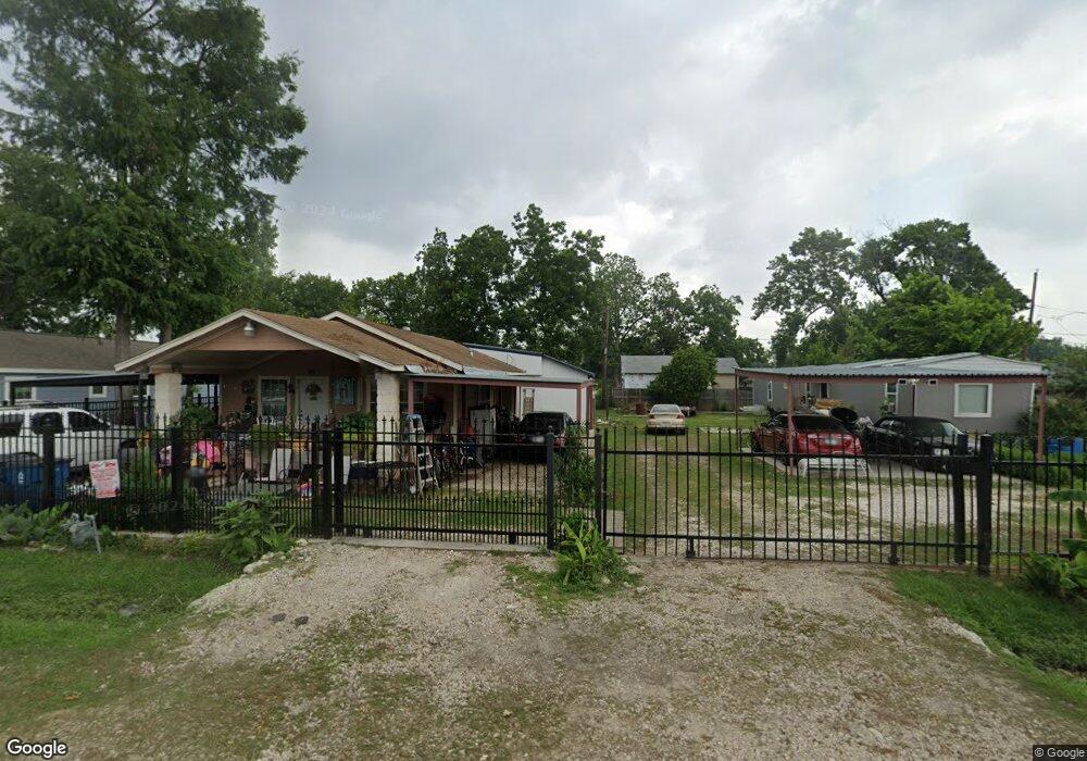 2139 Warwick Rd, Houston, TX 77093 - photo 1