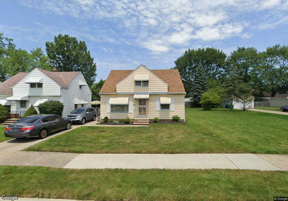 19501 Longview Ave, Maple Heights, OH 44137 - photo 1