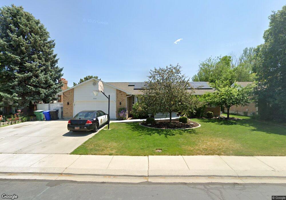 7711 S Strawberry Dr, West Jordan, UT 84084 - photo 1