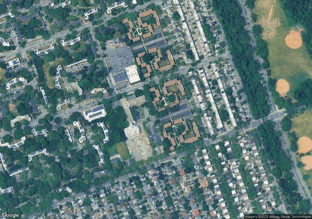 19634 69th Ave unit 2, Fresh Meadows, NY 11365 - photo 1