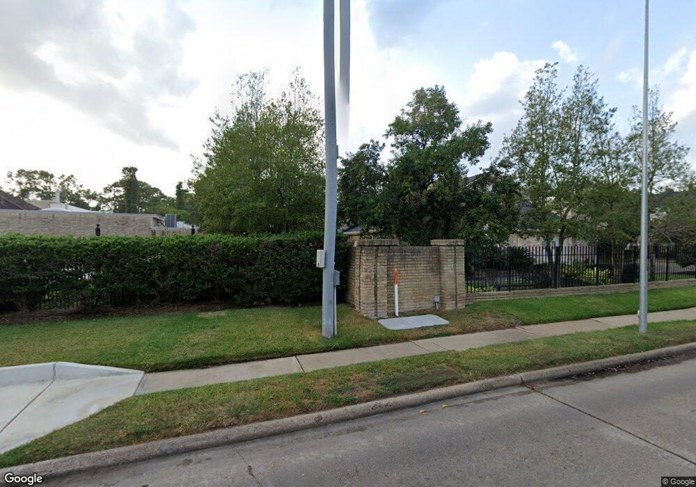 1746 S Gessner Rd, Houston, TX 77063 - photo 1