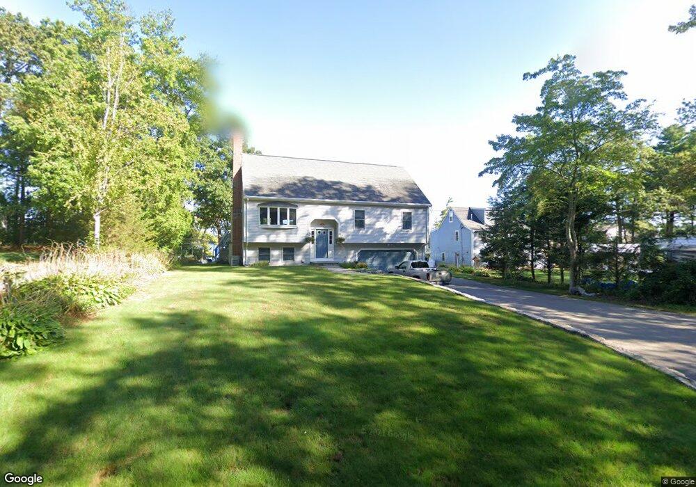 810 Eastside Rd, Wrentham, MA 02093 - photo 1