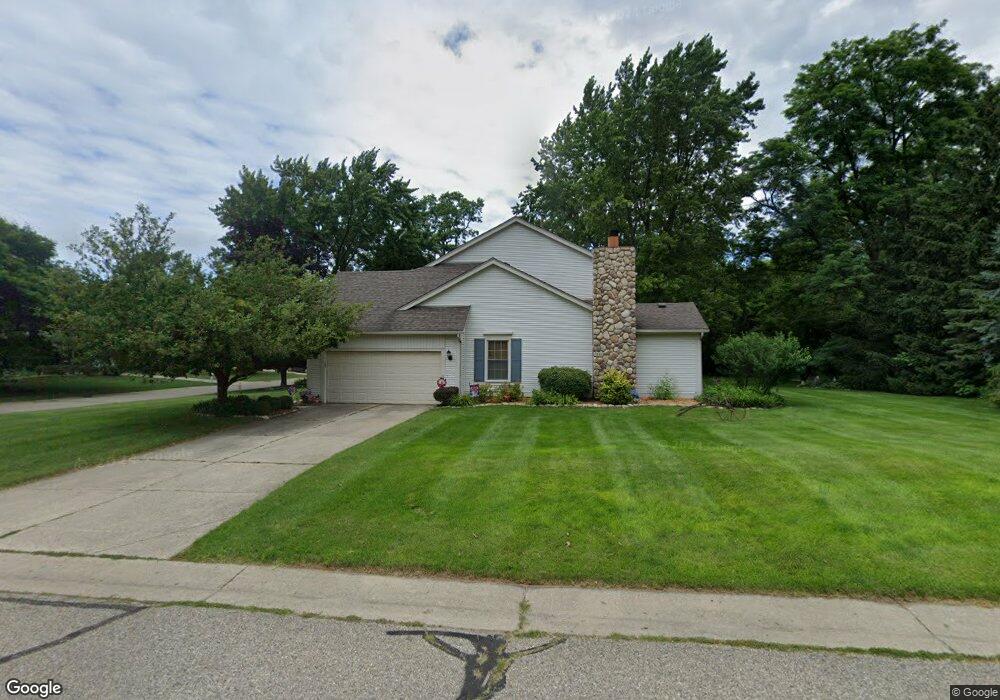 2437 Harness, West Bloomfield, MI 48324 - photo 1