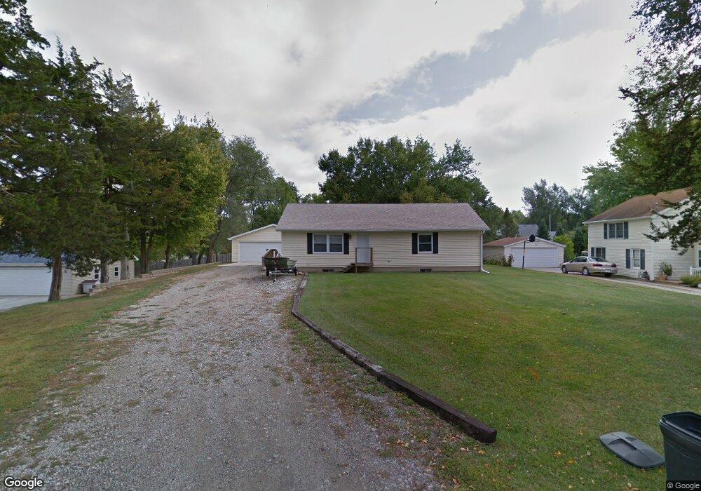536 W 24th St N, Newton, IA 50208 - photo 1