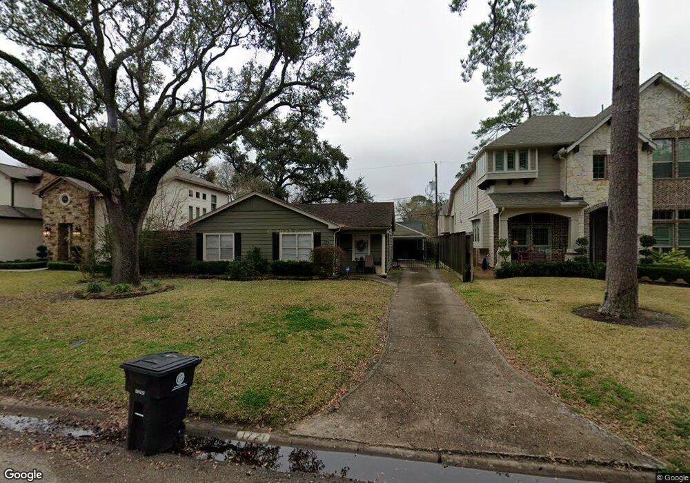 1721 Gardenia Dr, Houston, TX 77018 - photo 1