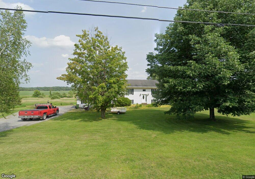 2029 Highgate Rd, Saint Albans, VT 05478 - photo 1