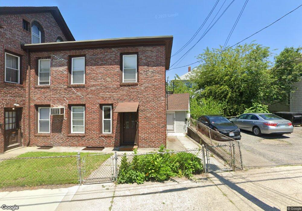 157 Pidge Ave, Pawtucket, RI 02860 - photo 1