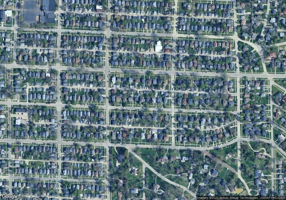 1932 4th Ave SE, Cedar Rapids, IA 52403 - photo 1