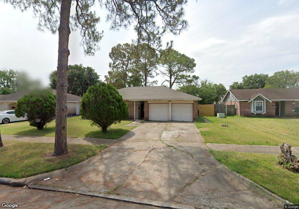 10602 Kirkglen Dr, Houston, TX 77089 - photo 1