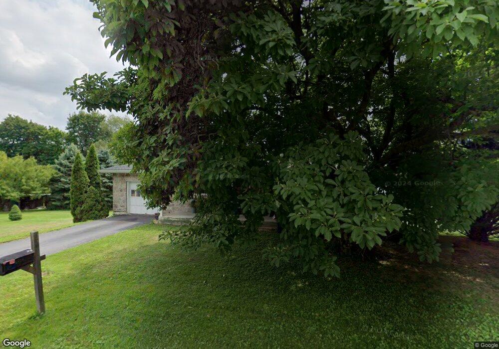 1820 Pinyon Ln, Allentown, PA 18103 - photo 1