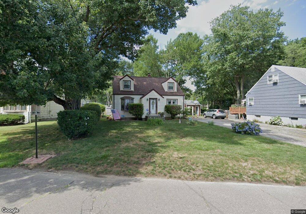 288 Dexter Dr, Bridgeport, CT 06606 - photo 1