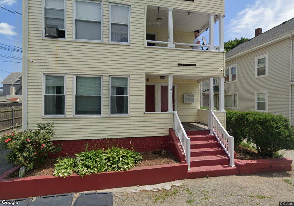 19 Makin St, Pawtucket, RI 02861 - photo 1