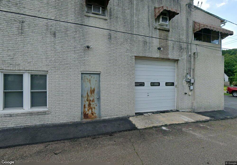 501 E Lawton St, Saint Clair, PA 17970 - photo 1