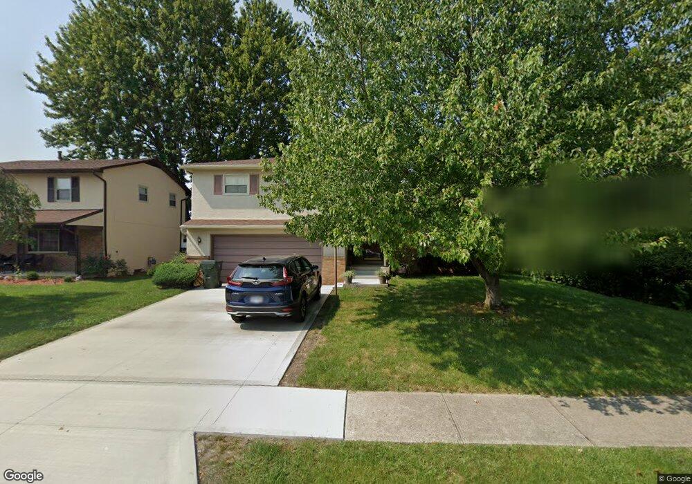 5297 Sandalwood Ct, Columbus, OH 43229 - photo 1