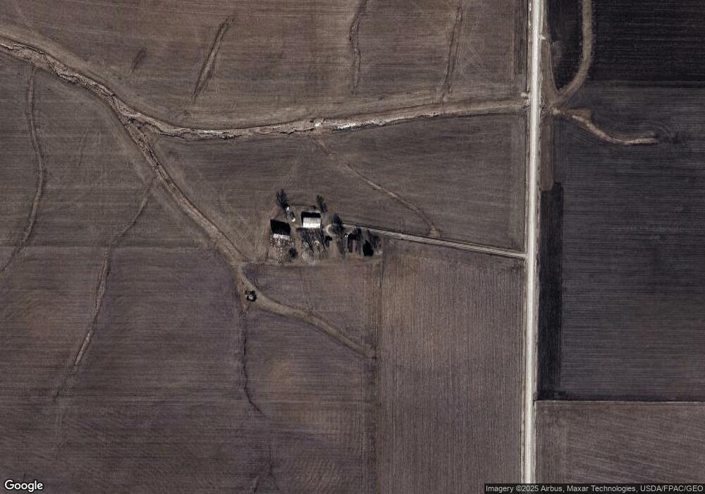 5122 Fairchild Rd, Center Point, IA 52213 - photo 1