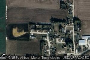 124 Spring St NW, Waucoma, IA 52171