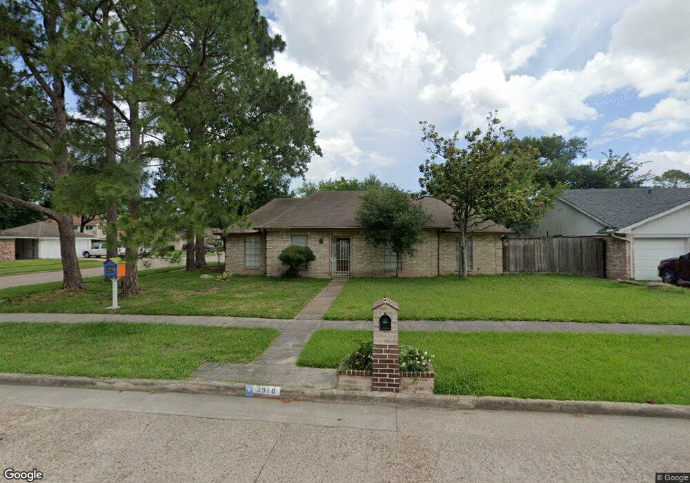 3918 Lemon Tree Ln, Houston, TX 77088 - photo 1