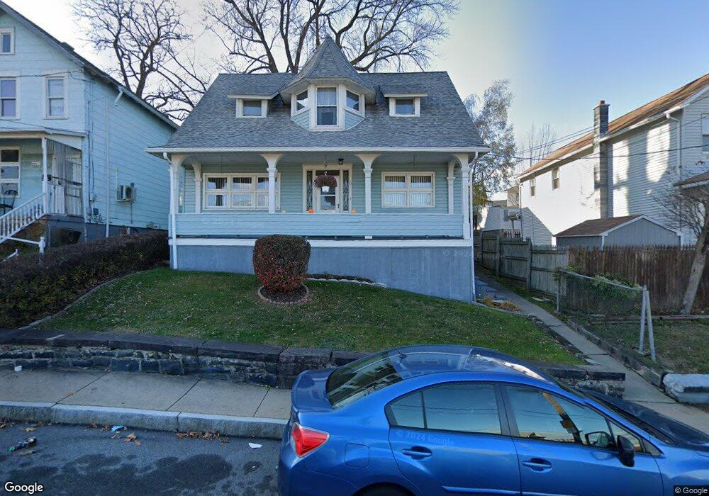 11 Bank St, Wilkes Barre, PA 18702 - photo 1