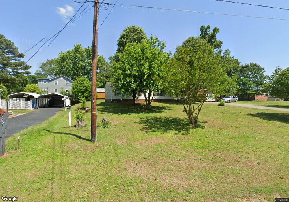 331 24th St SW, Hickory, NC 28602 - photo 1